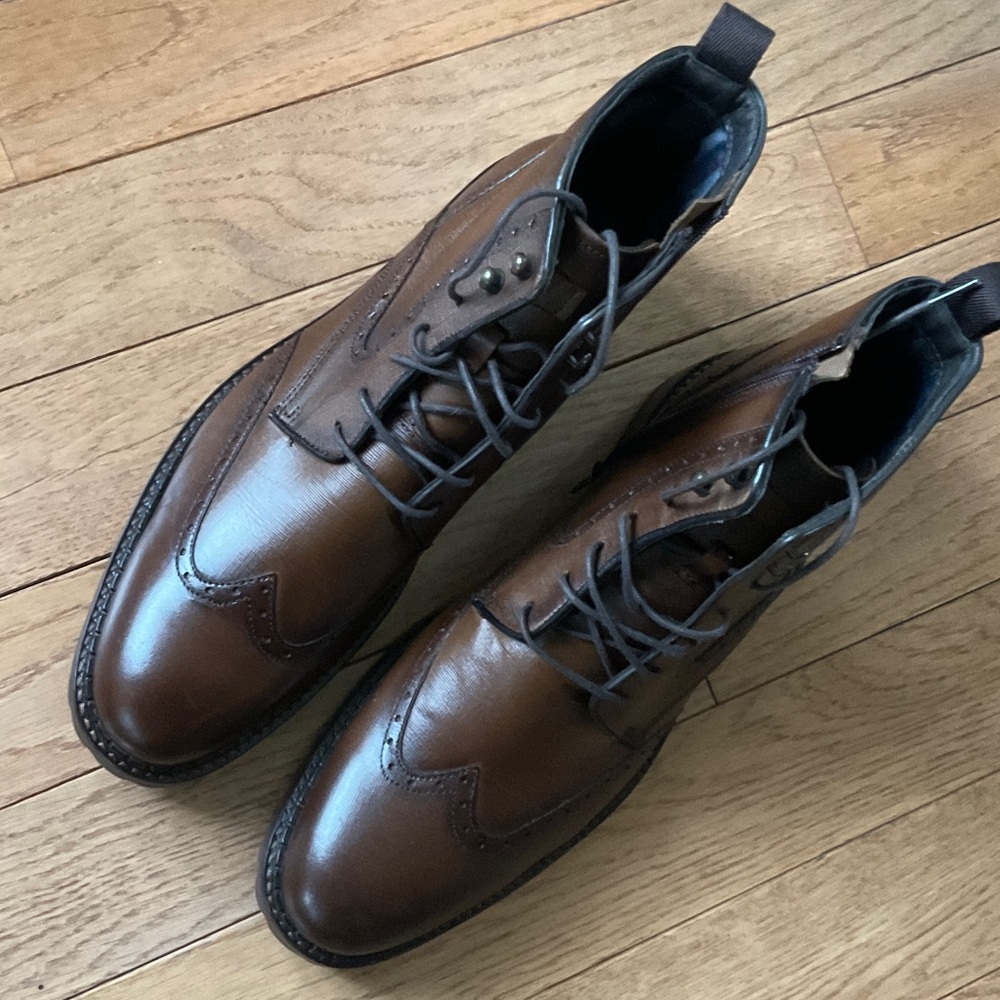 Johnston & Murphy Brown Leather Chukka Wingtip Boots